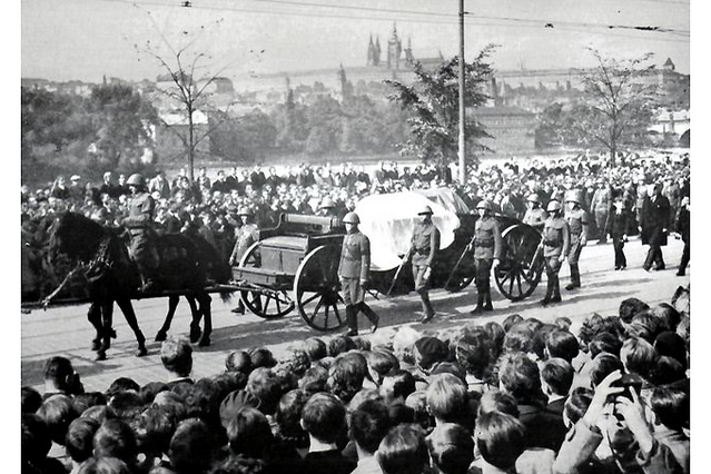 http://www.mocr.army.cz/assets/informacni-servis/zpravodajstvi/2_412.jpg